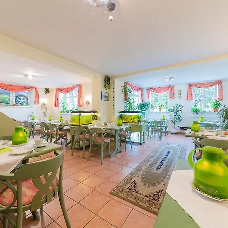Haus Troja Πανσιόν