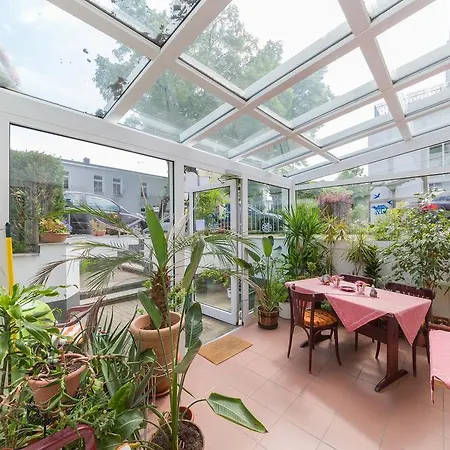Haus Troja 2*